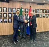 Llega ministro Flavio Dino y Paraguay y Brasil suscriben  compromiso contra el crimen organizado y lavado