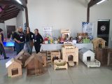 Emprendedores penitenciarios venden casas para mascotas en FeriGranja