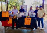 Empresa solidaria dona equipos deportivos para  adolescentes del Centro Educativo de CDE
