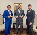 El Ministerio de Justicia se sumó  al rito de ahuyentar la mala onda