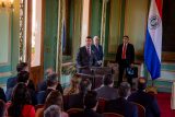 Ministro Nicora, acompaña al presidente Santiago Peña durante la promulgación de ley que entrega seguridad jurídica registral y catastral
