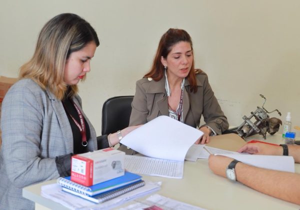 Funcionario Oviedo 2