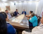 Ministro Nicora recibe a familiares de personas privadas de libertad de Tacumbú