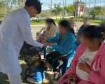 Mujeres privadas de libertad de Serafina Dávalos reciben charla de salud bucal y kits de higiene