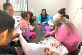 Aprendizaje y producción: mujeres privadas de libertad se preparan en costura y artesanía