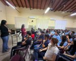 Ministerio de Justicia promueve la prevención del suicidio con estudiantes de la Escuela Nacional de Comercio N.° 1